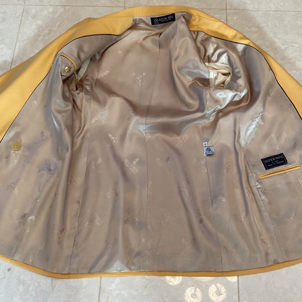 Women Jacket - Picture 7 of 15